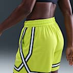 Shorts de básquetbol Dri-FIT de 13 cm para mujer Nike Crossover