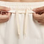 กระโปรงลายทางผ้าแจ็คการ์ดผู้หญิง Nike Sportswear