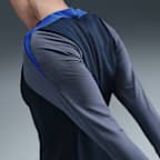 Paris Saint-Germain Strike Women's Nike Dri-FIT Football Crew-Neck Knit Top