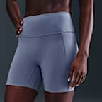 Nike Universa Women's High-Waisted 12.5cm (approx.) Biker Shorts with No Front Seam