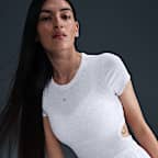 Playera de manga corta de tela de minicanalé ajustada cropped para mujer Nike Sportswear Chill Knit