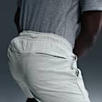 Shorts Dri-FIT versátiles de 13 cm seersucker sin forro para hombre Nike Unlimited
