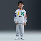 Sudadera de cuello redondo de tejido Fleece de chenilla para niños talla pequeña Nike Club