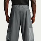 Pants de estilo funcional Dri-FIT de tejido Knit Shori para hombre Nike Tech