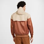Chamarra con gorro para hombre Nike Sportswear Windrunner