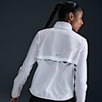Chamarra de correr Dri-FIT para mujer Nike Swoosh