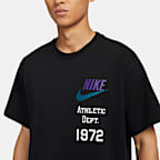 Nike Sportswear Men's Lightweight Short-Sleeve Top
