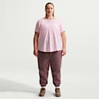 Nike Sportswear Club Essentials Women's T-Shirt (Plus Size)