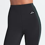 Leggings de tiro alto de 66 cm con estribo y cordón de ajuste para mujer NikeSKIMS Shine