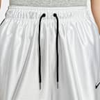 Nike Sportswear Women's Mid-Rise Oversized Mesh Shorts