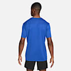 Nike Dri-FIT Legend 男款圖樣訓練 T 恤