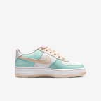 Nike Air Force 1 Older Kids' Shoes