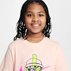 Nike Sportswear Older Kids' T-Shirt