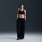 Nike Swoosh Front Zip Women's Medium-Support Padded Sports Bra