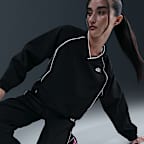 Nike Sportswear Windrunner Women's Pullover Top