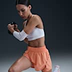 Shorts Dri-FIT 2 en 1 para mujer Nike One