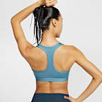 สปอร์ตบราผู้หญิงเสริมฟองน้ำ Nike Swoosh Medium Support