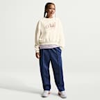 Nike Sportswear Club Fleece Older Kids' (Girls') Boxy Crew-Neck Sweatshirt