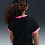 Nike Sportswear Big Kids' (Girls') T-Shirt