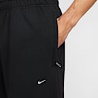 ナイキ ソロ スウッシュ メンズ フリース オープンヘム パンツ