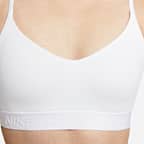 สปอร์ตบราผู้หญิงแบบปรับได้เสริมฟองน้ำ Nike Indy Light Support