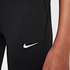 Nike Pro Therma-FIT Leggings mit mittelhohem Bund (Mädchen)