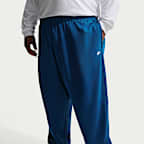 Ανδρικό παντελόνι σε φαρδιά γραμμή από French Terry ύφασμα Nike Sportswear Club