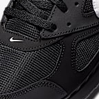 Nike Air Max IVO Erkek Ayakkabısı