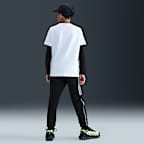 Nike Sportswear Tech Fleece Jogger mit reflektierenden Akzenten (ältere Kinder)