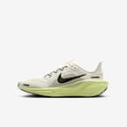 Pale Ivory/Limelight/Olive Aura/Sequoia