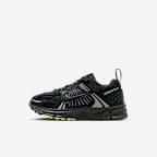 Black/Black/Black/Volt