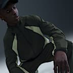 Nike Tech Men's Dri-FIT Woven Color-Block Windrunner Loose Jacket