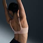 ナイキ アレート ハイサポート ウィメンズ パッディド コンバーチブル スポーツブラ