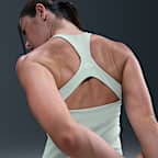 Linne med vadderad sport-BH Nike Trail med mediumstöd för kvinnor