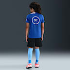 Chelsea F.C. Strike Third Older Kids' Nike Dri-FIT Total 90 Football Short-Sleeve Top