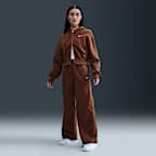 ファウナブラウン/セイル