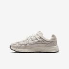 Light Bone/Phantom/Light Smoke Grey/Sail