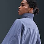 Chamarra con protección UV Repel oversized para mujer Nike Sportswear Everything Wovens