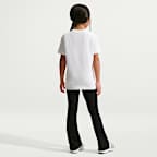 Playera para niños talla grande Nike Sportswear