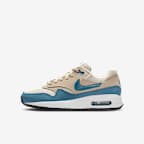 Soft Pearl/Smokey Blue/Schwarz/Light Khaki
