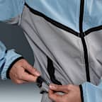 Veste tissée à zip Windrunner Nike Tech pour homme