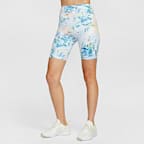 Nike Universa Women's Artist コレクション ミディアムサポート ハイウエスト 21cm バイカーショートパンツ