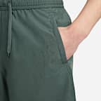 กางเกงขาสั้นอเนกประสงค์ 7 นิ้วไม่มีซับในผู้ชาย Nike Dri-FIT Form