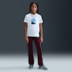 Nike Sportswear Older Kids' T-Shirt