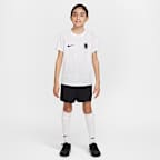 Chelsea F.C. Academy Pro Older Kids' Nike Dri-FIT Football Pre-Match Top