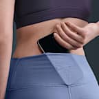 Leggings tiro alto de 7/8 con bolsillos para mujer Nike One