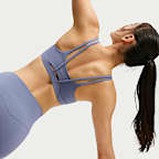 Nike Zenvy Strappy 女款輕度支撐型襯墊運動內衣