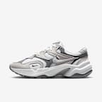 White/Smoke Grey/Black/Metallic Silver