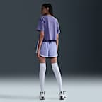 Playera cropped con logotipo para mujer Nike Sportswear Essential