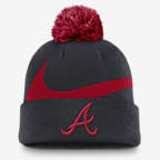 Gorro con dobladillo y pompón Nike de la MLB para hombre Atlanta Braves Peak - Azul marino